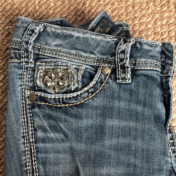 Silver Jeans - Picture 2 of 3